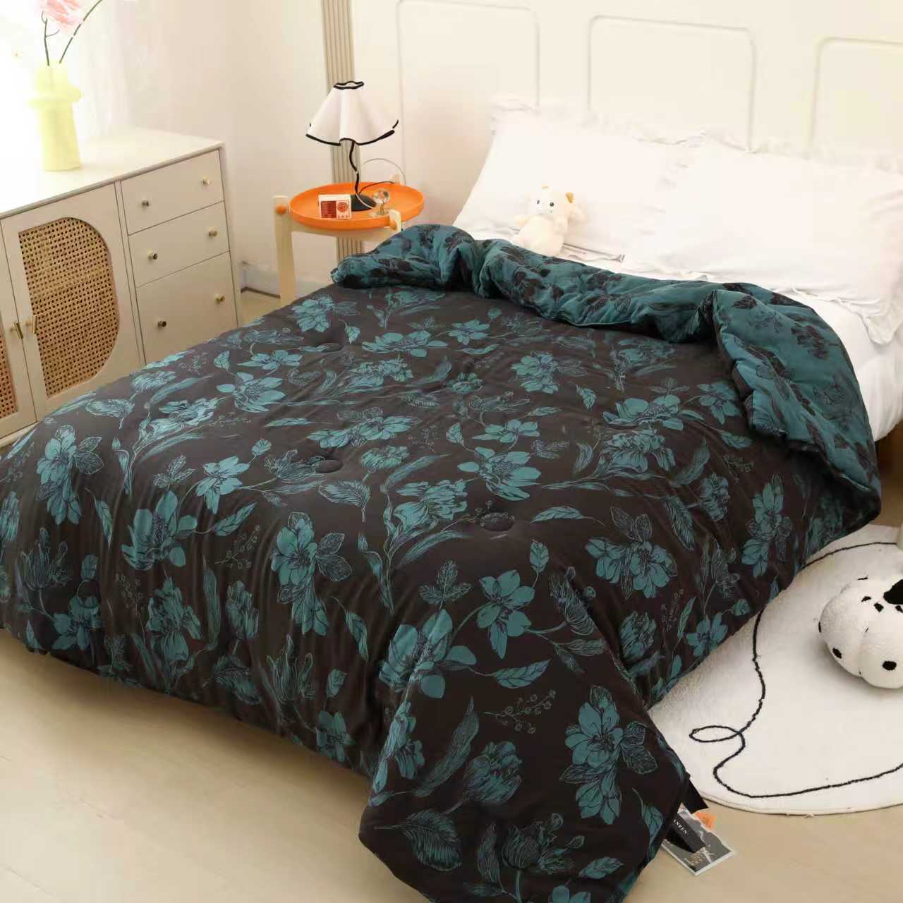 西西里蓝色-新款全棉色织大提花冬被高精密舒适透气高级感