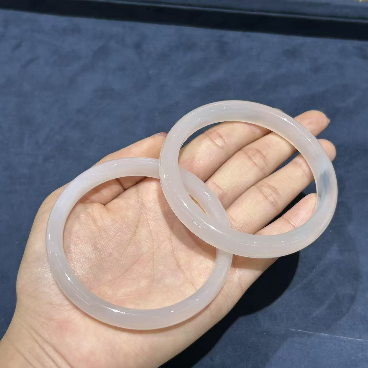 【睿泽赏宝】玉髓手镯多样性发一/有瑕（51-63#）KS0100092