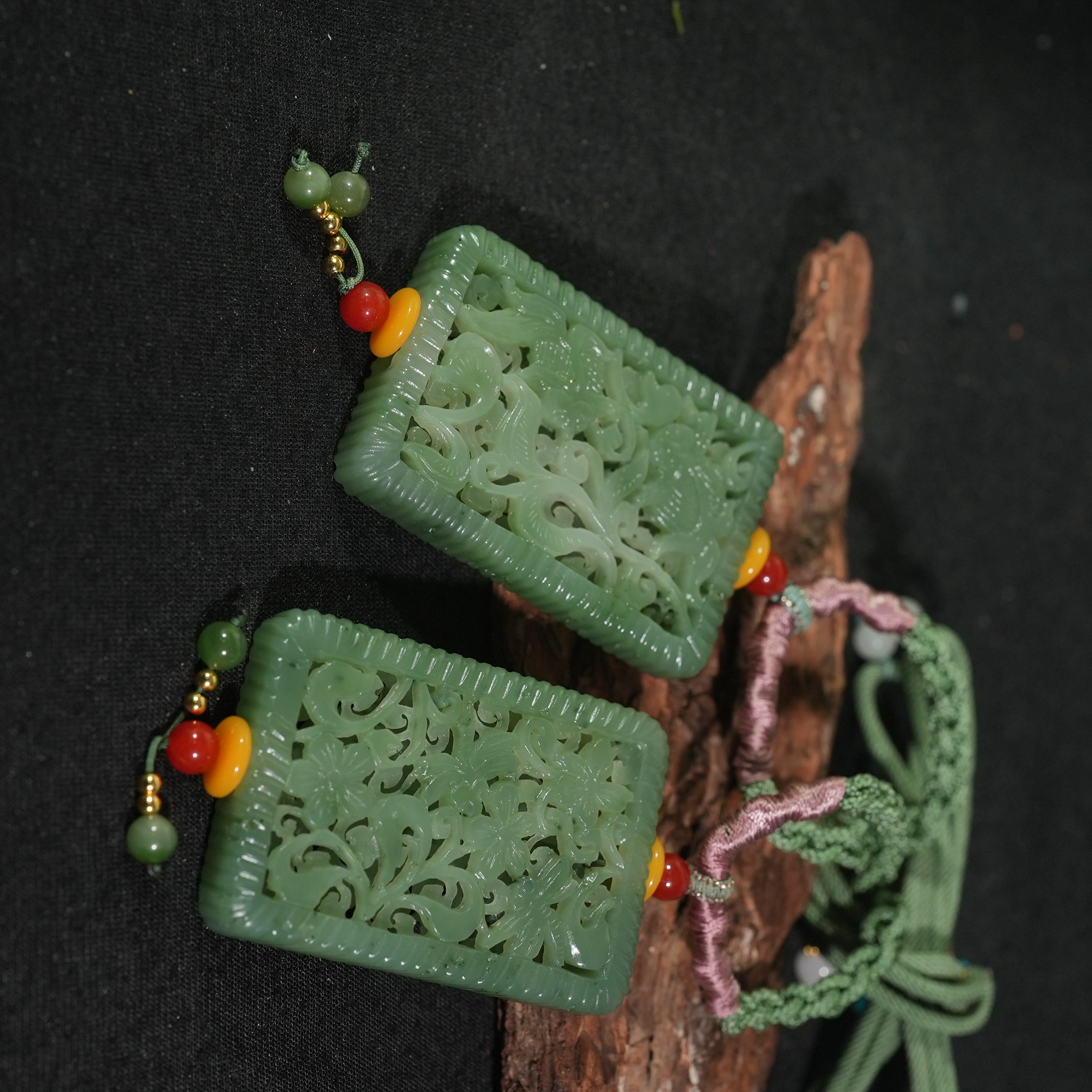 9.4香港王老板-和田玉吊坠多样性发一6w751