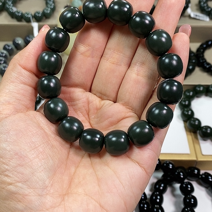 和田玉颈饰未镶嵌风**息