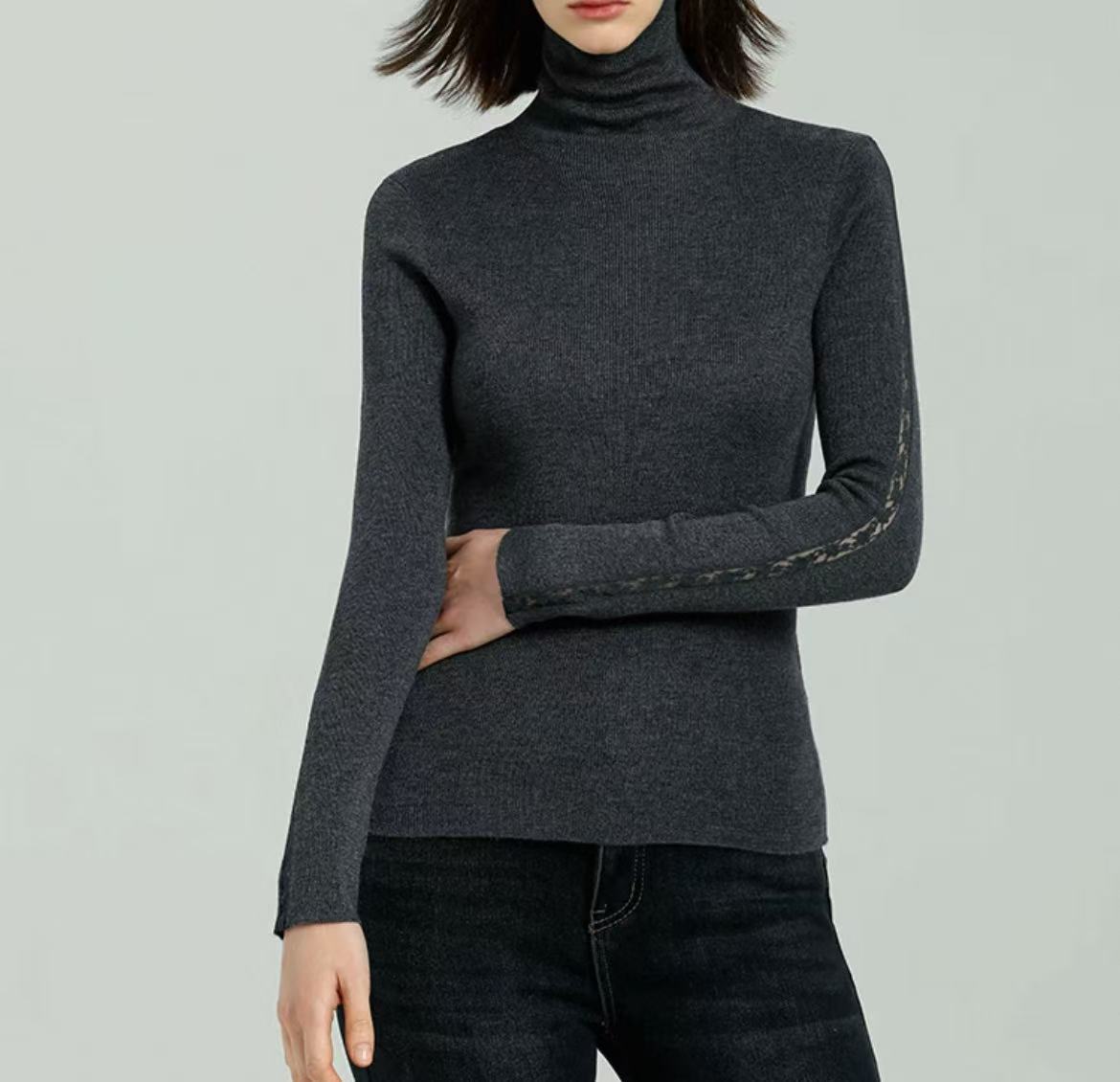 2025秋季新款山羊绒打底衫套头款时尚高领蕾丝拼接款女纯色打底衫