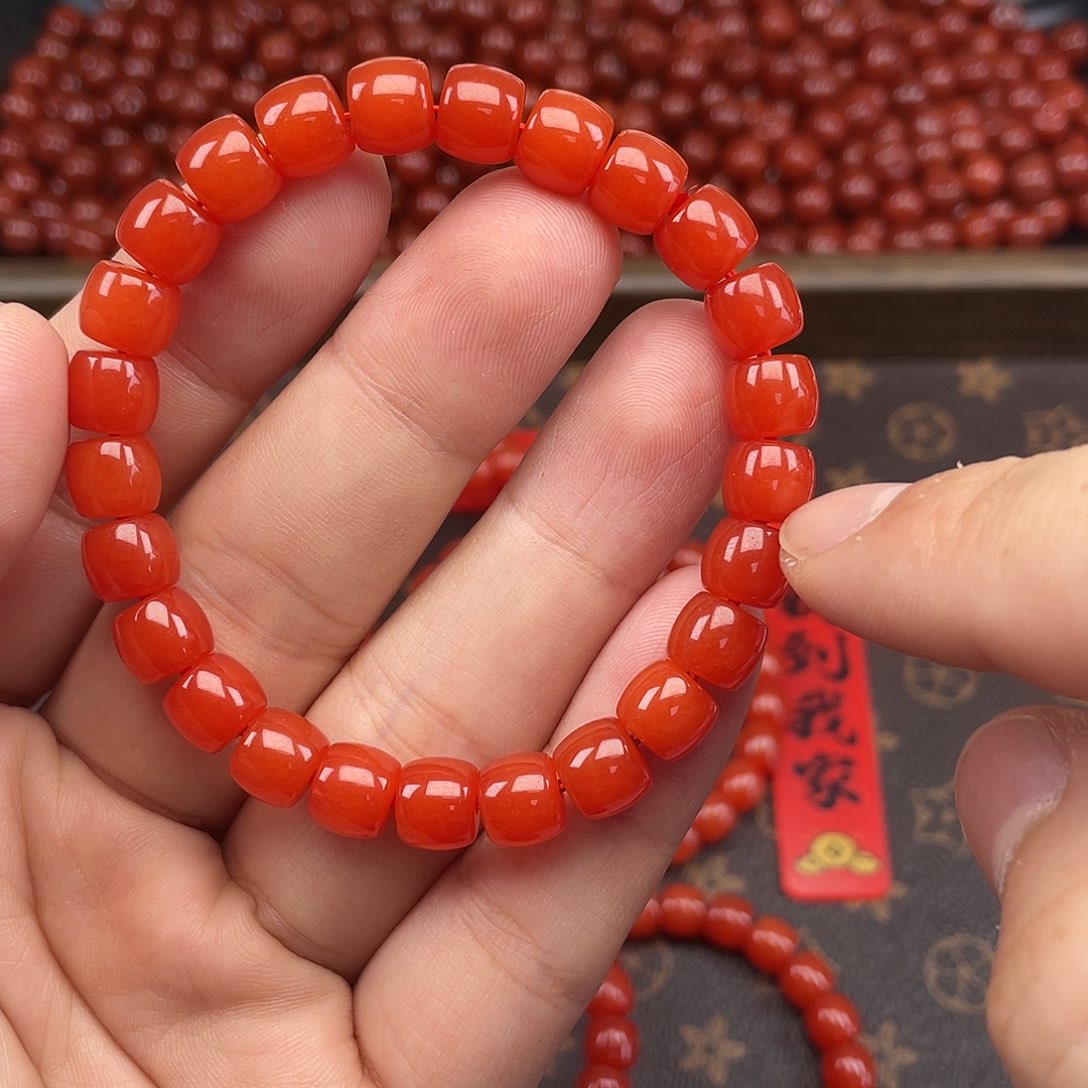 南红玛瑙6号锦红卡8直切手链未镶嵌