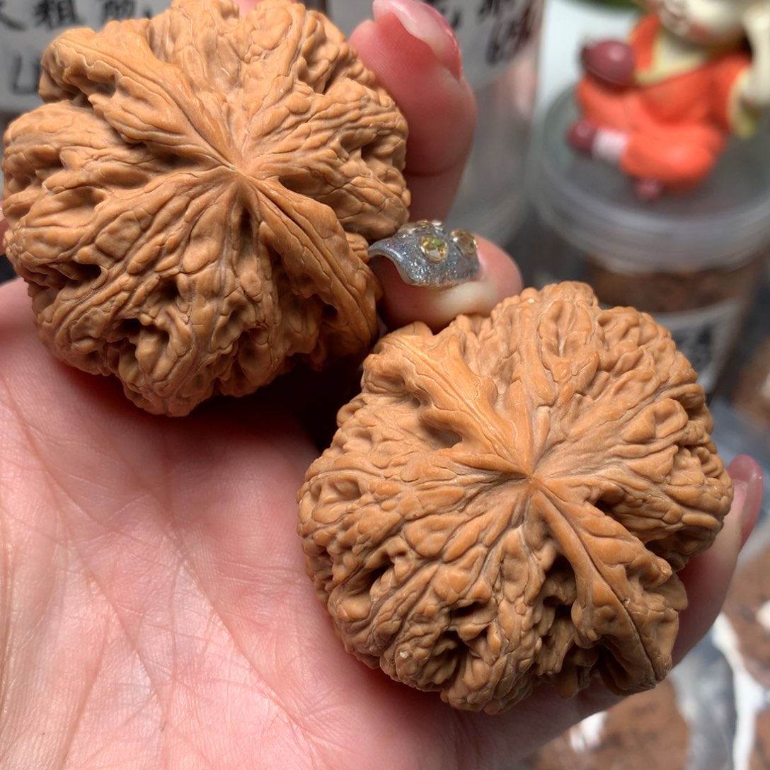 文玩核桃吊坠?**T48-17690-1