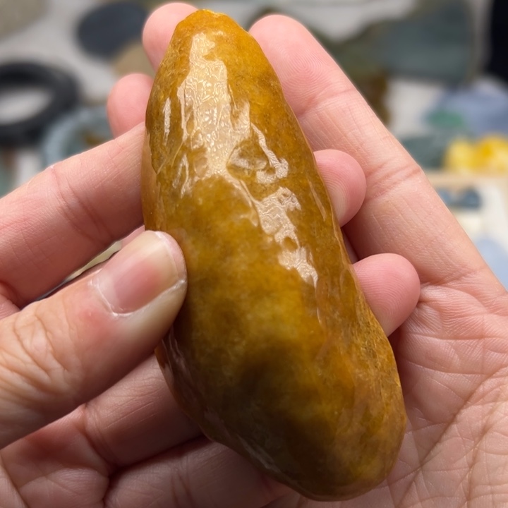 翡翠颈饰未镶嵌毛料