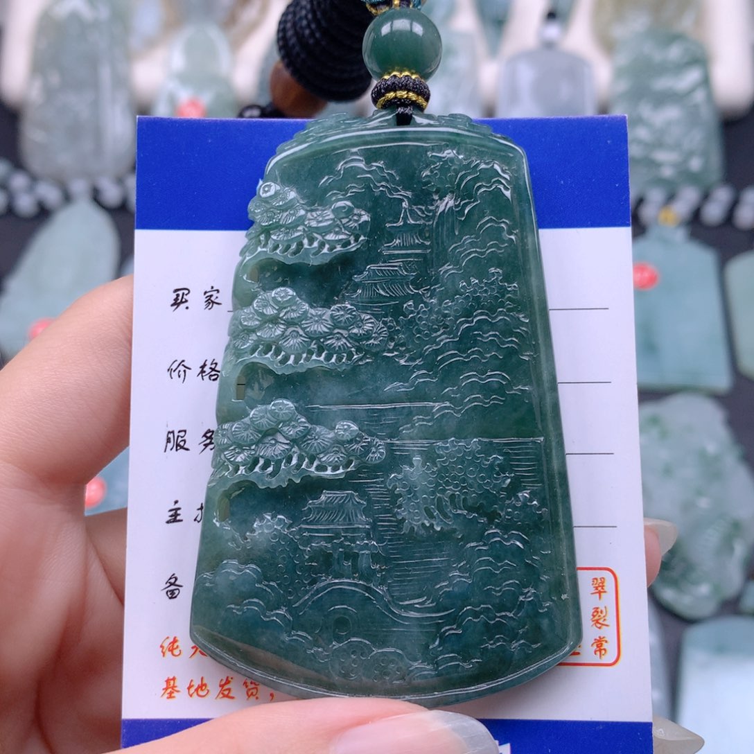 翡翠未镶嵌颈饰翡翠