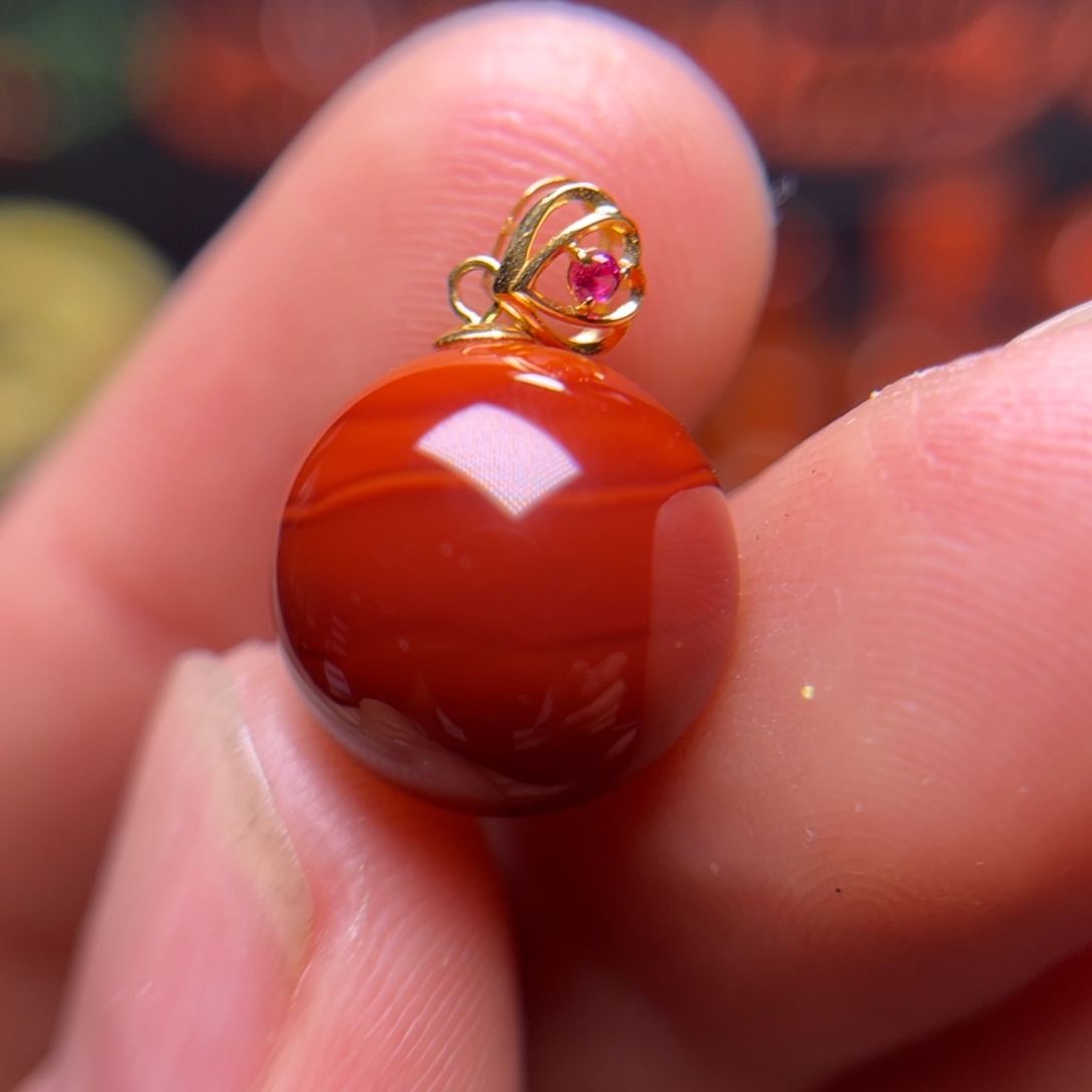 南红玛瑙吊坠(不含链)18K金镶嵌原矿精品锁骨链吊坠