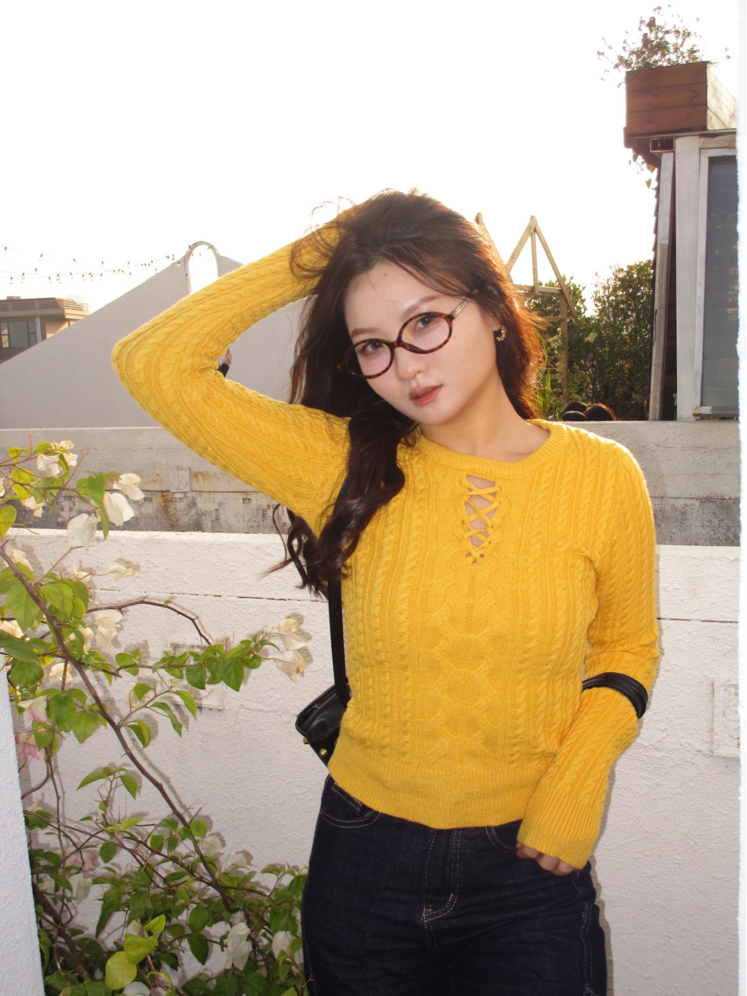 【壹点点甜】新款纯欲甜辣交叉镂空麻花感修身时尚百搭针织毛衣