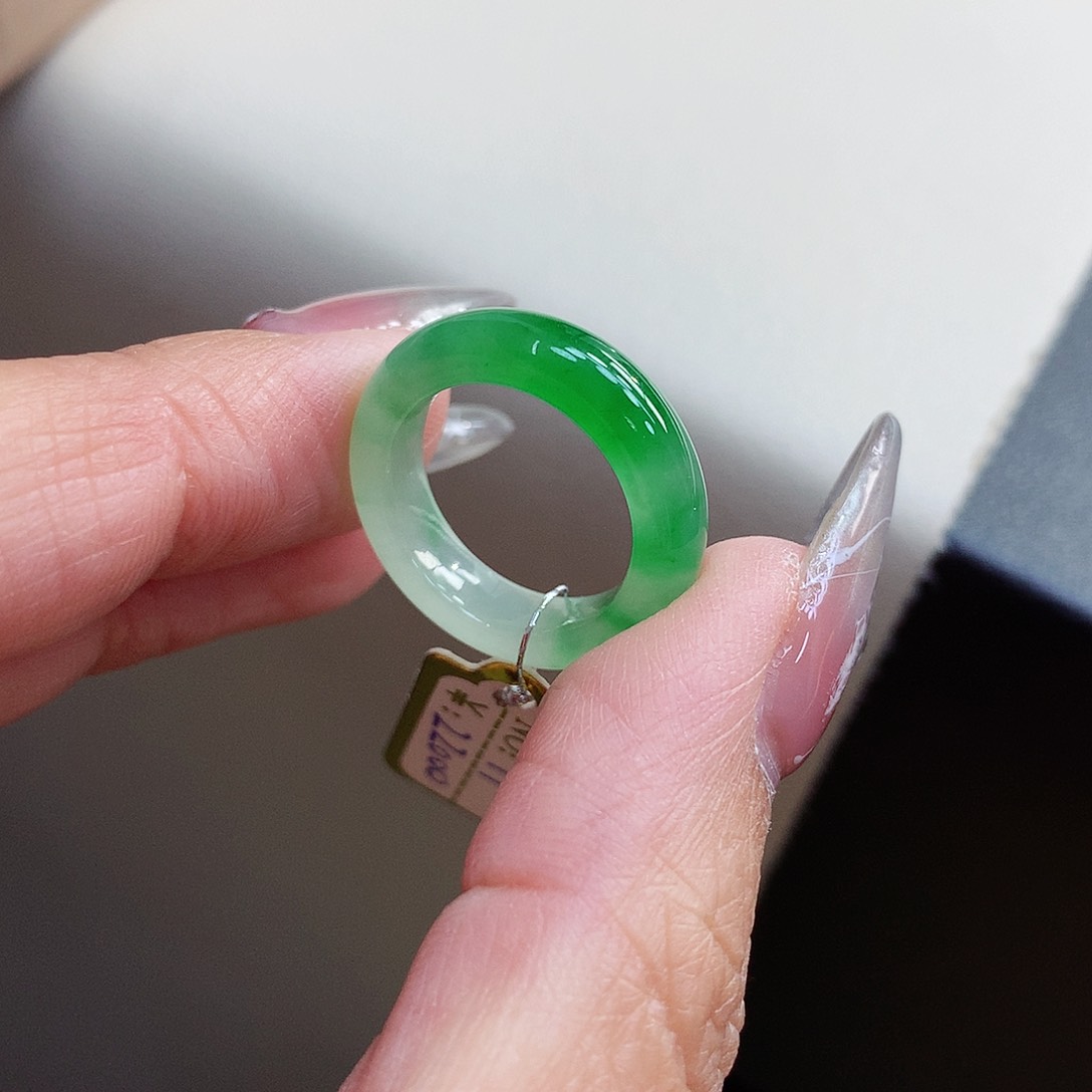 翡翠戒指未镶嵌11号