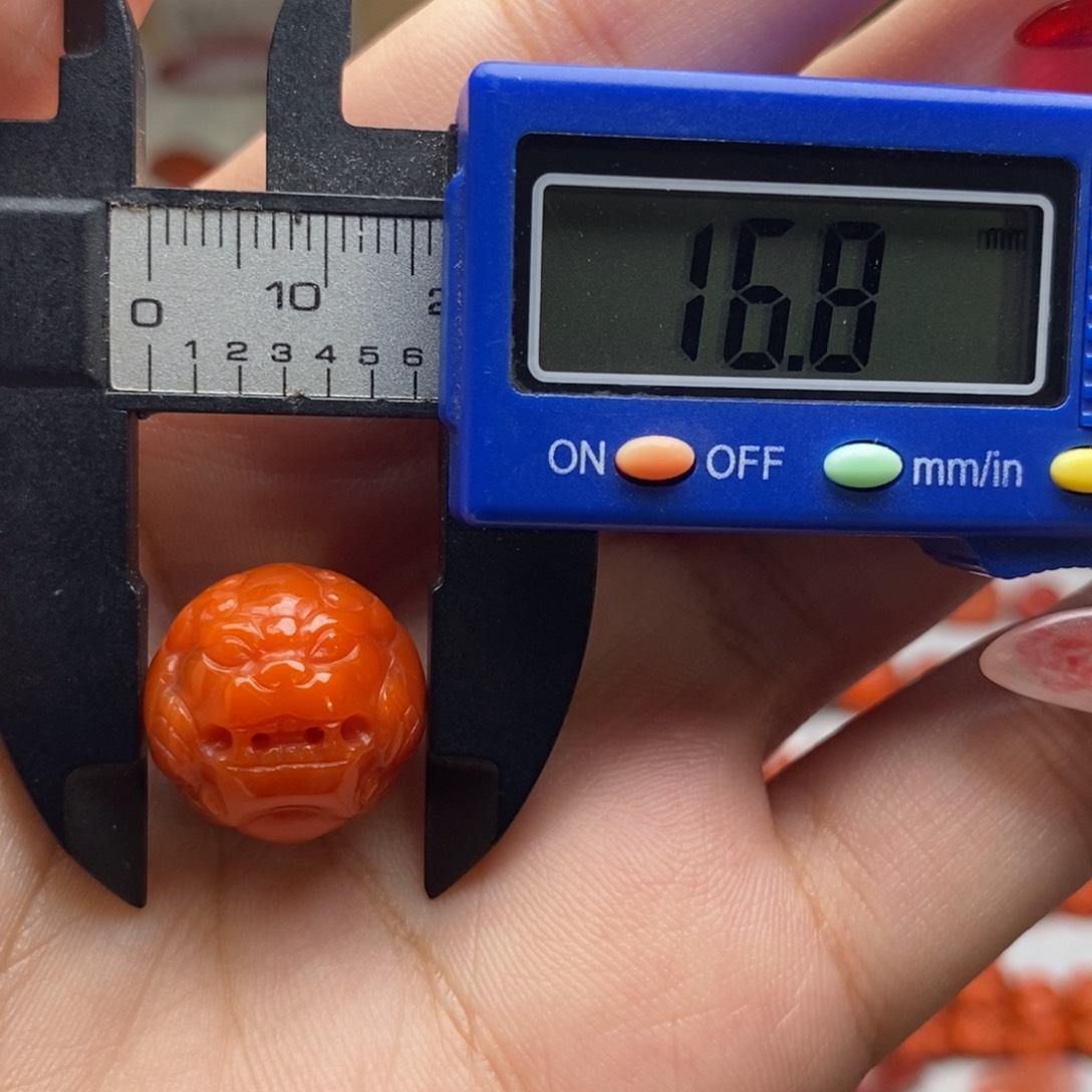 南红玛瑙配饰未镶嵌有瑕疵漏价