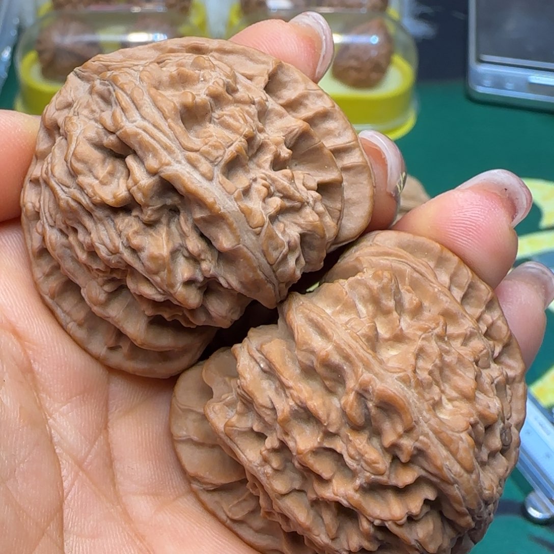 吊坠文玩核桃44全品三角白