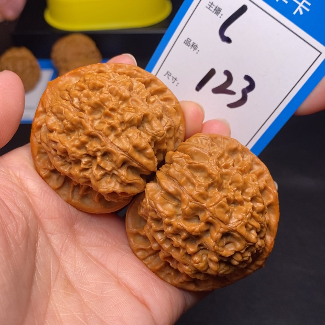 文玩核桃把件51官帽123