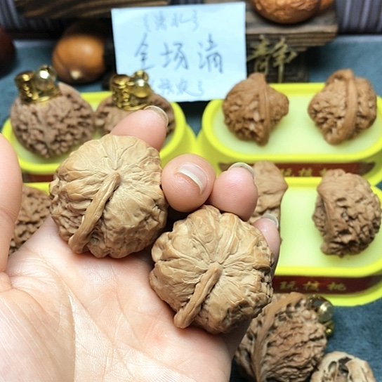 【闪购商品】文玩核桃把件一帆风顺核桃