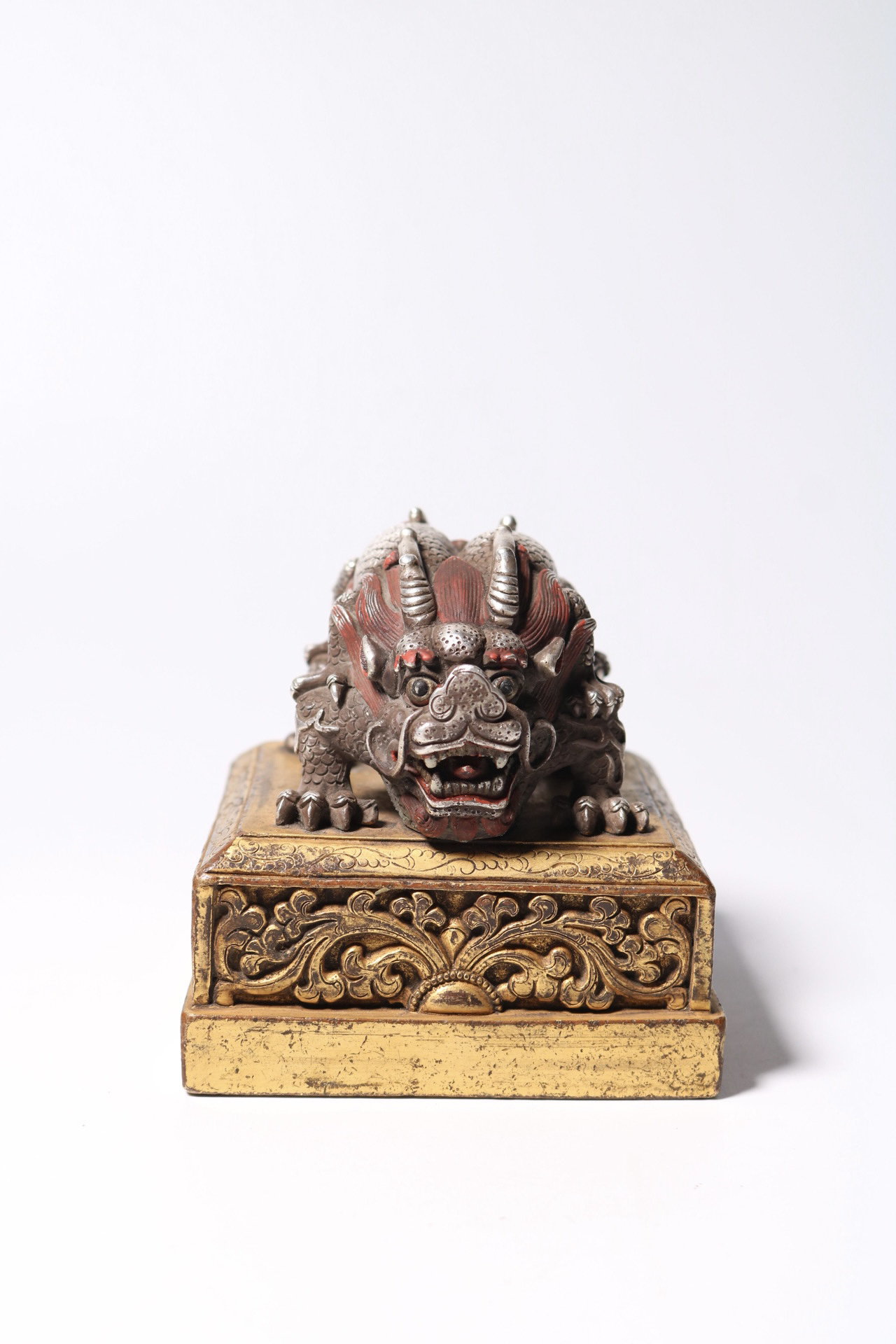 西藏 金交龙钮印章 