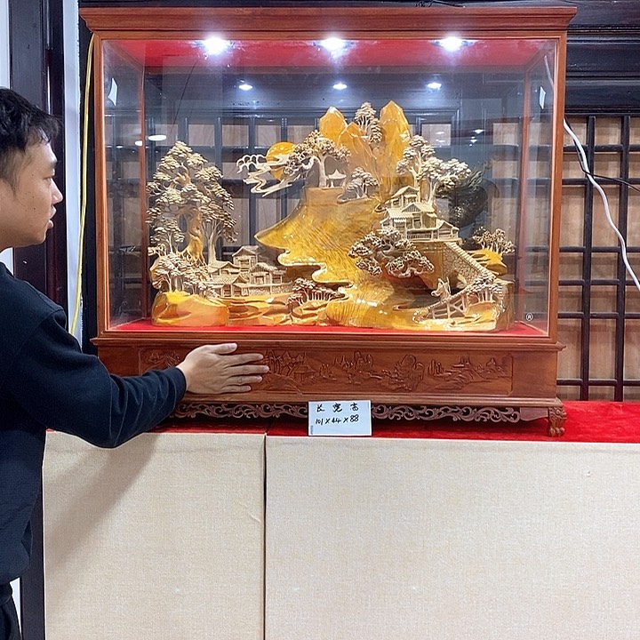 金丝楠千**集金丝楠摆件