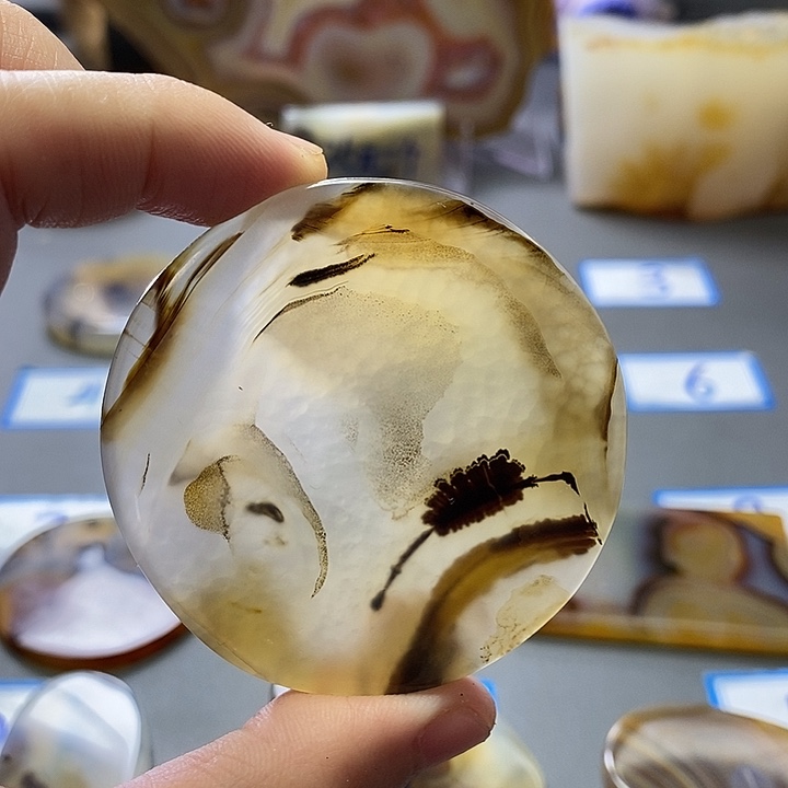 玛瑙/玉髓未镶嵌珠宝半成品150