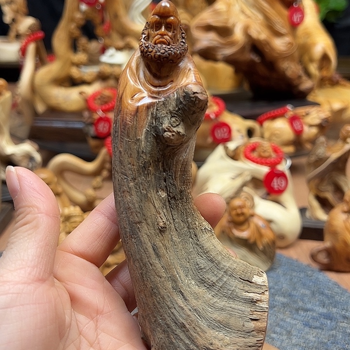 非洲檀香无事牌崖柏摆件