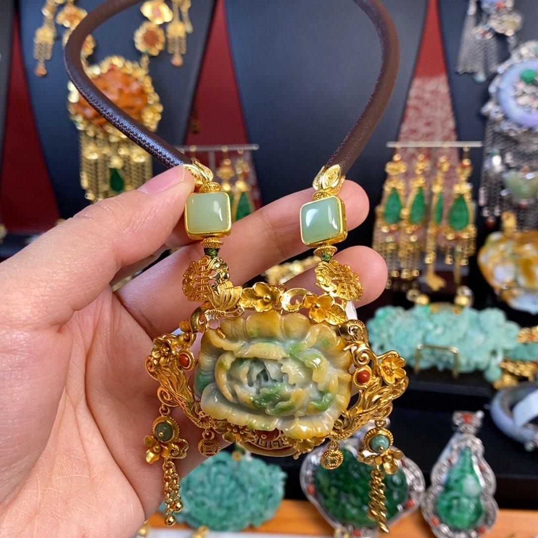 翡翠颈饰银S925镀金镶嵌木*牙万能扣头 亏清