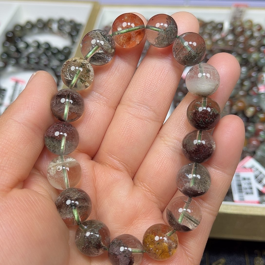 小***儿未镶嵌手串水晶绿幽灵手串