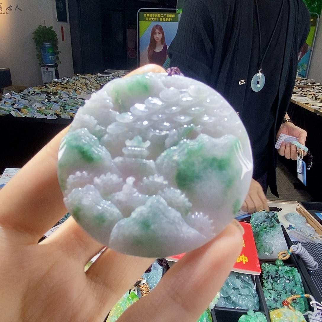 颈饰未镶嵌翡翠翡翠