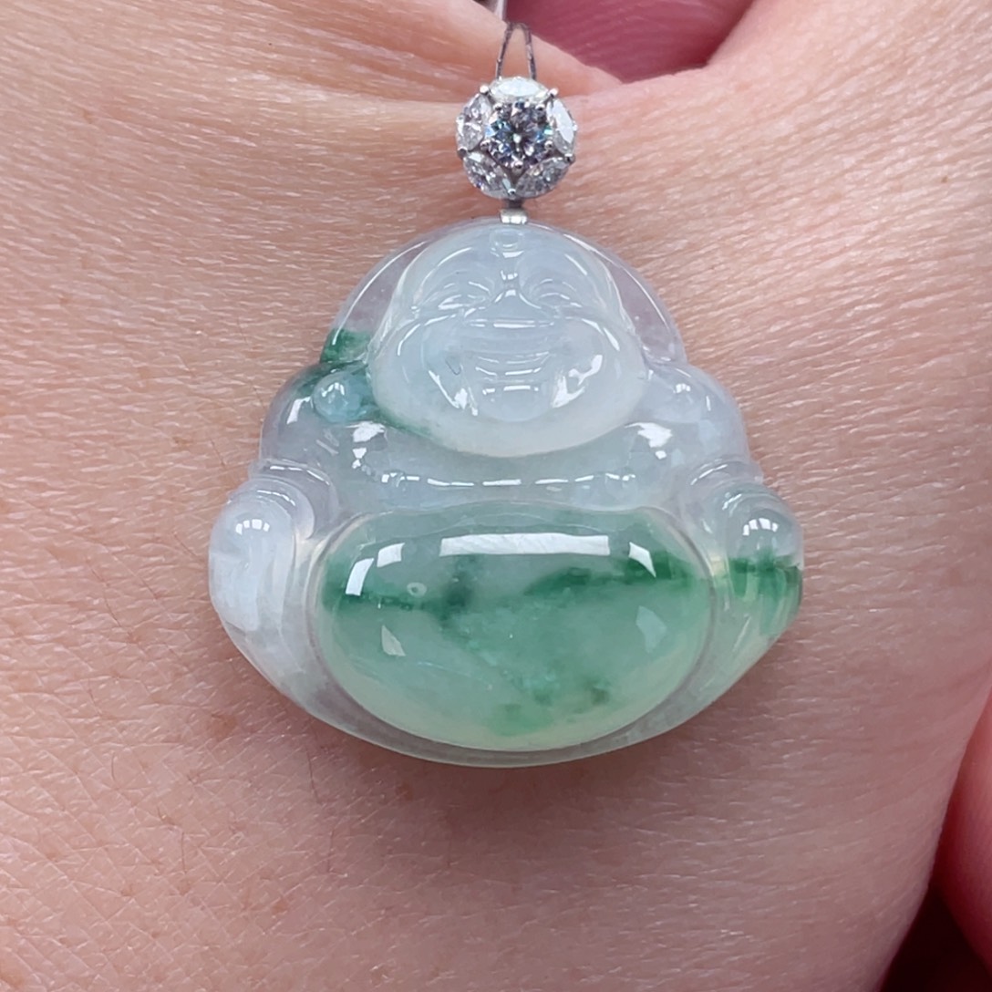 颈饰18K金镶嵌翡翠佛