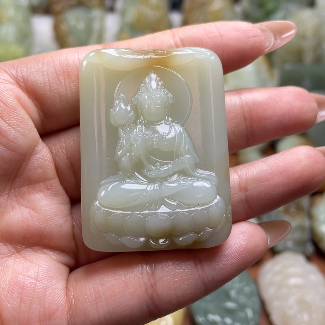 和田玉未镶嵌颈饰