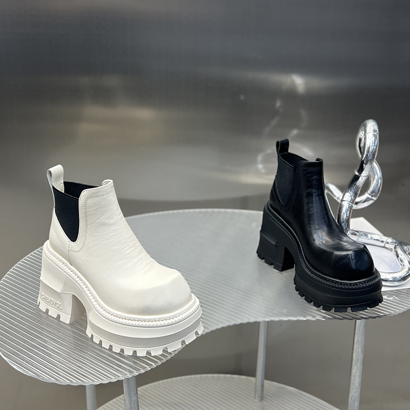 2025女秋冬新款圆头时尚百搭小短靴英伦风显瘦增高粗跟DG5501-3