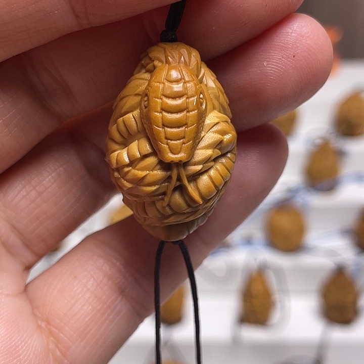 橄榄核吊坠橄榄核