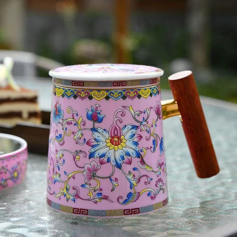 G3902-粉色珐琅彩缠枝莲办公杯木柄