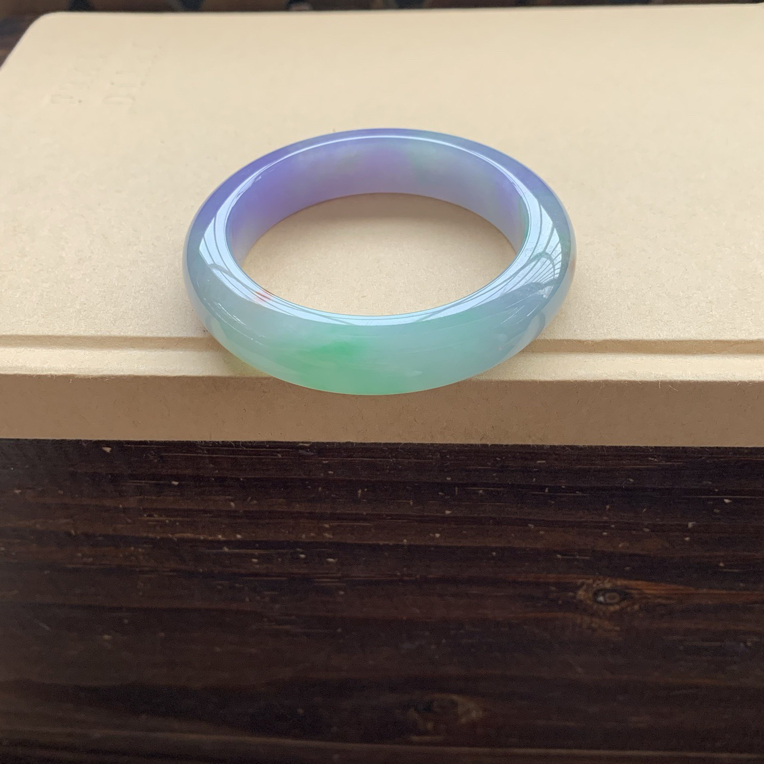 冰透细腻春彩手镯，特价98000圈口51.7-12.6-9.1，天然翡翠缅A小纹