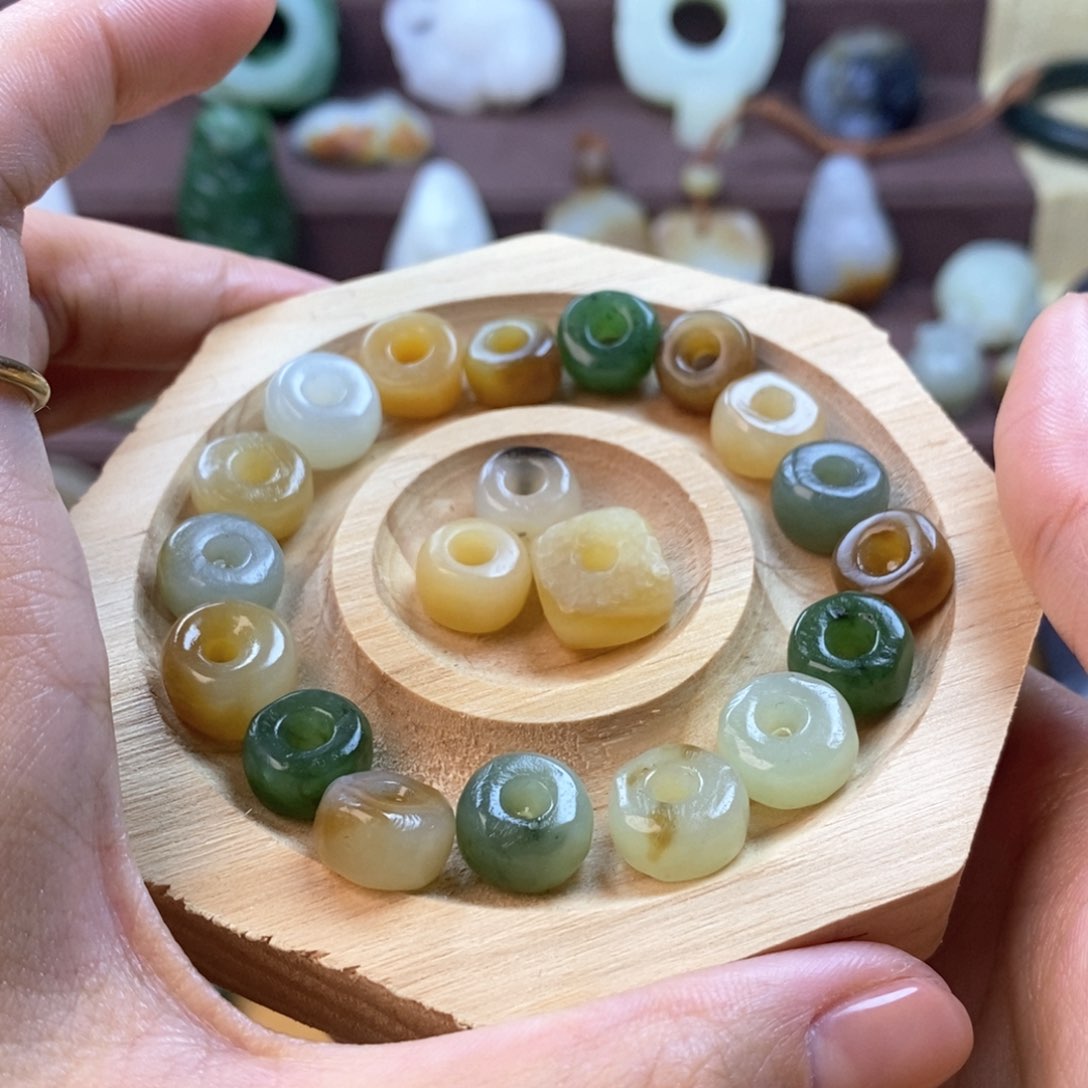 和田玉颈饰未镶嵌萍*心定制