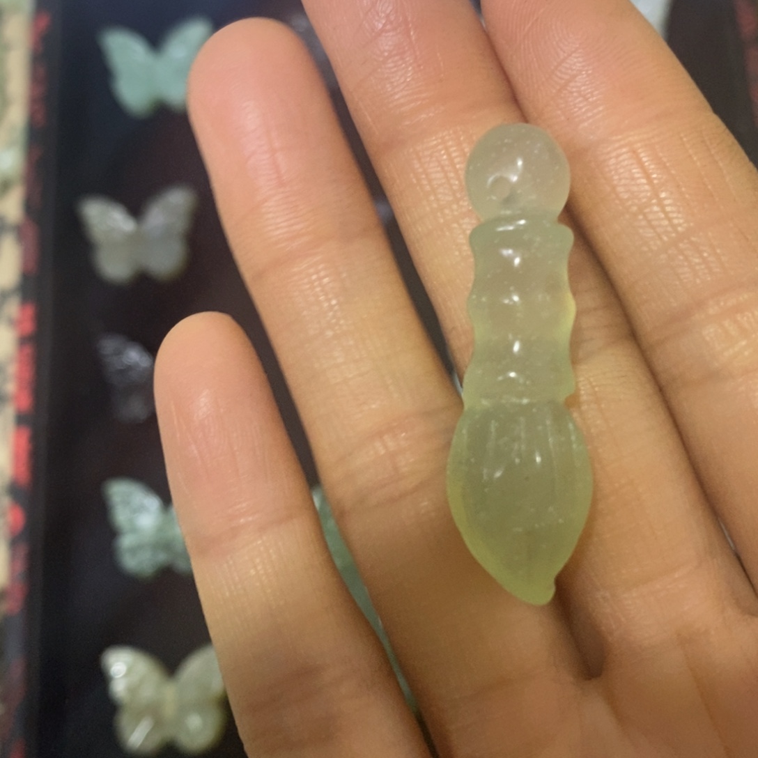 蛇纹石玉未镶嵌天然岫玉