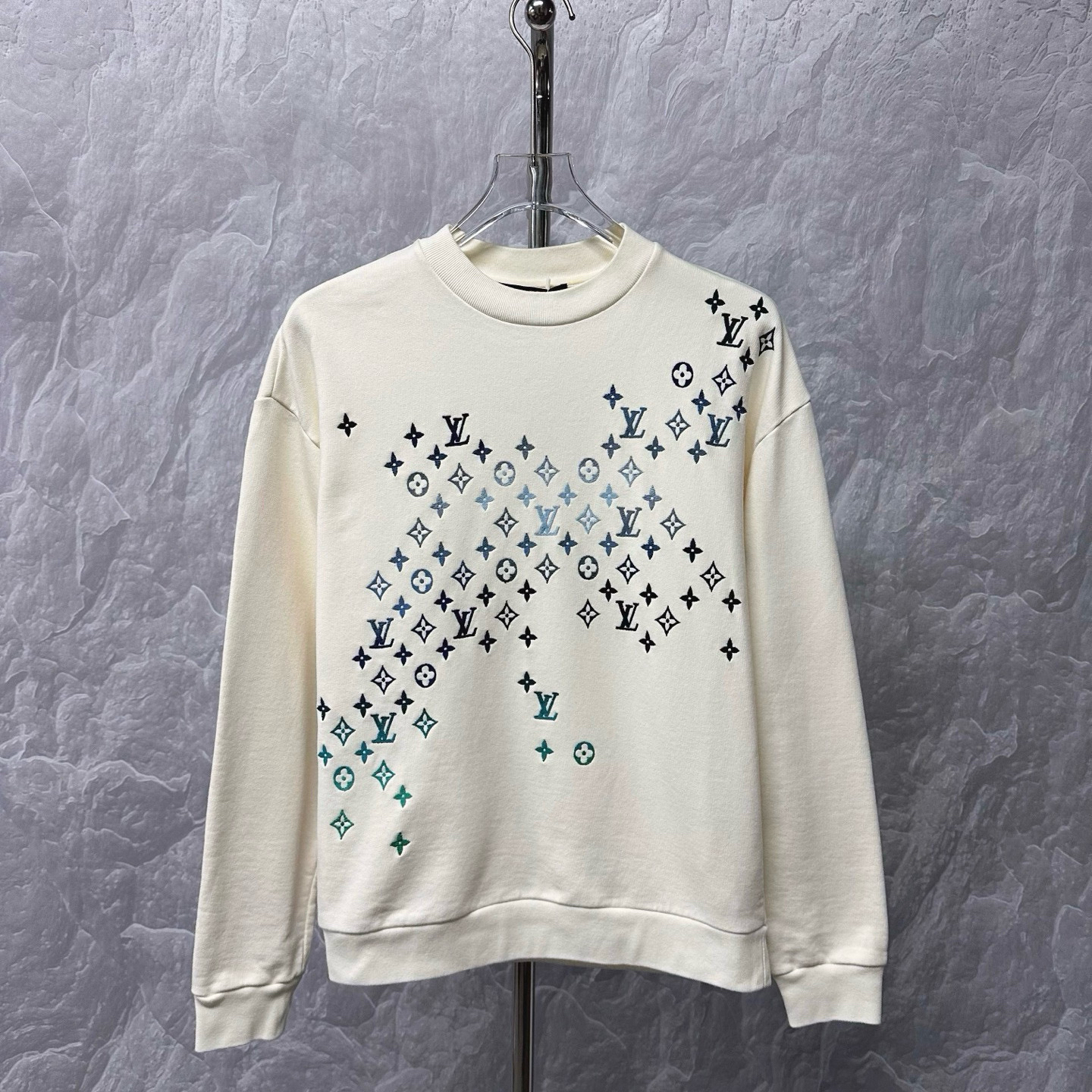 未使用 LouisVuitton/路易威登 SS24 渐变刺绣圆领卫衣S码D17165