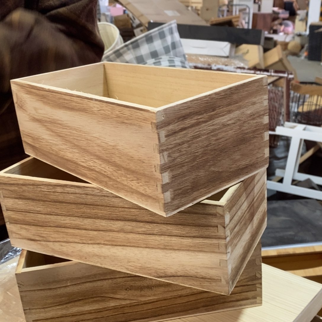 木这是拍一发三编号024