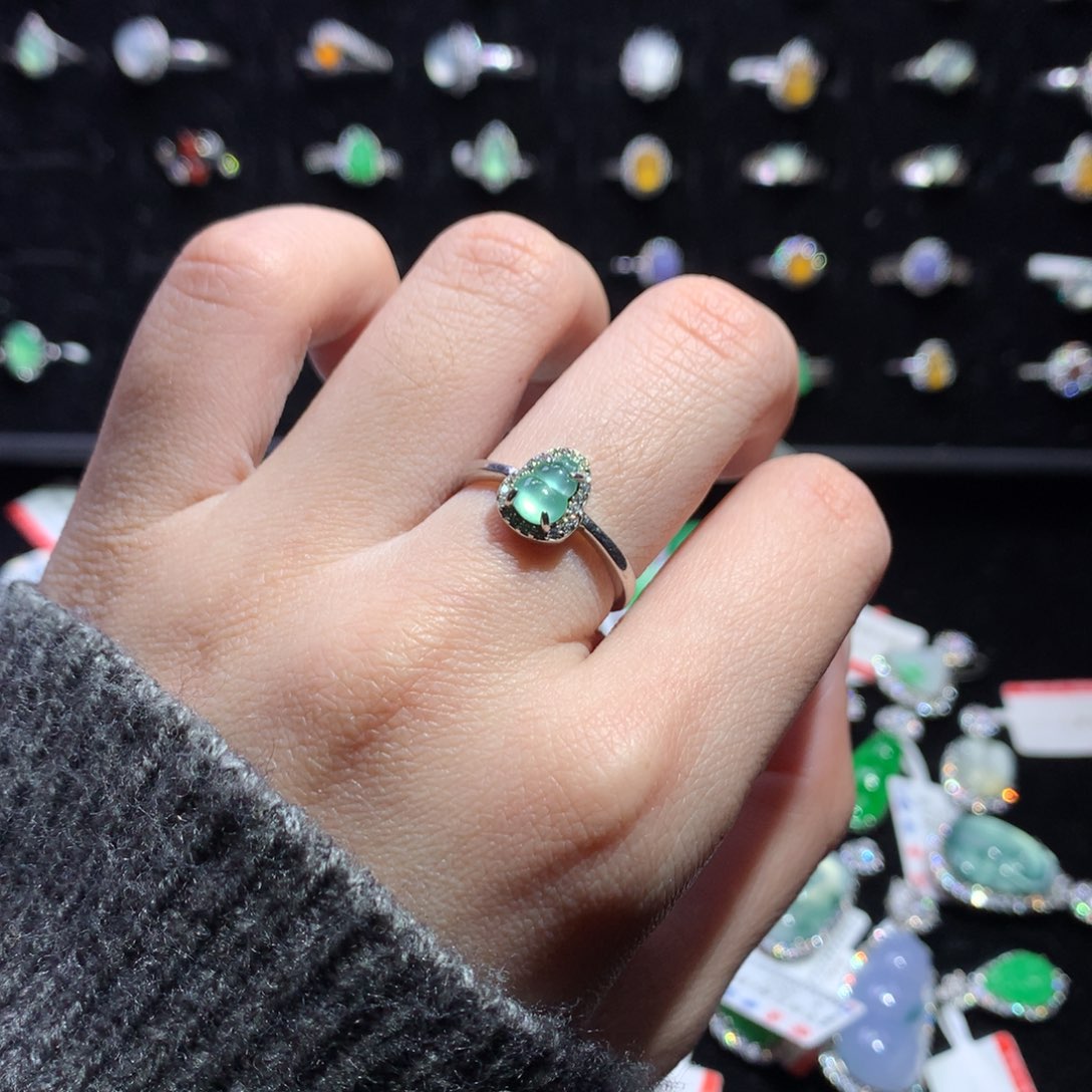 翡翠颈饰银S925镶嵌天然翡翠