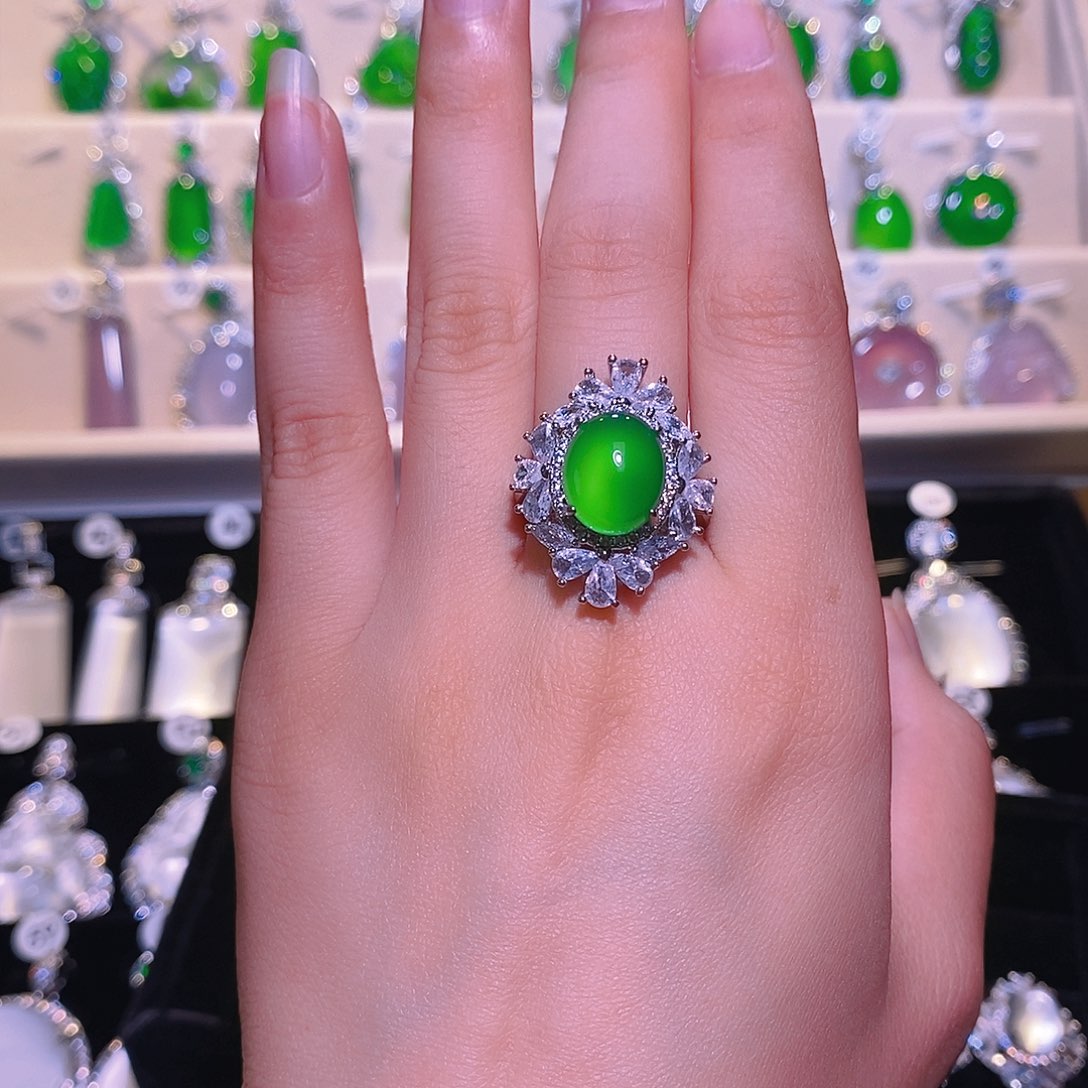 锆石铜合金白富美