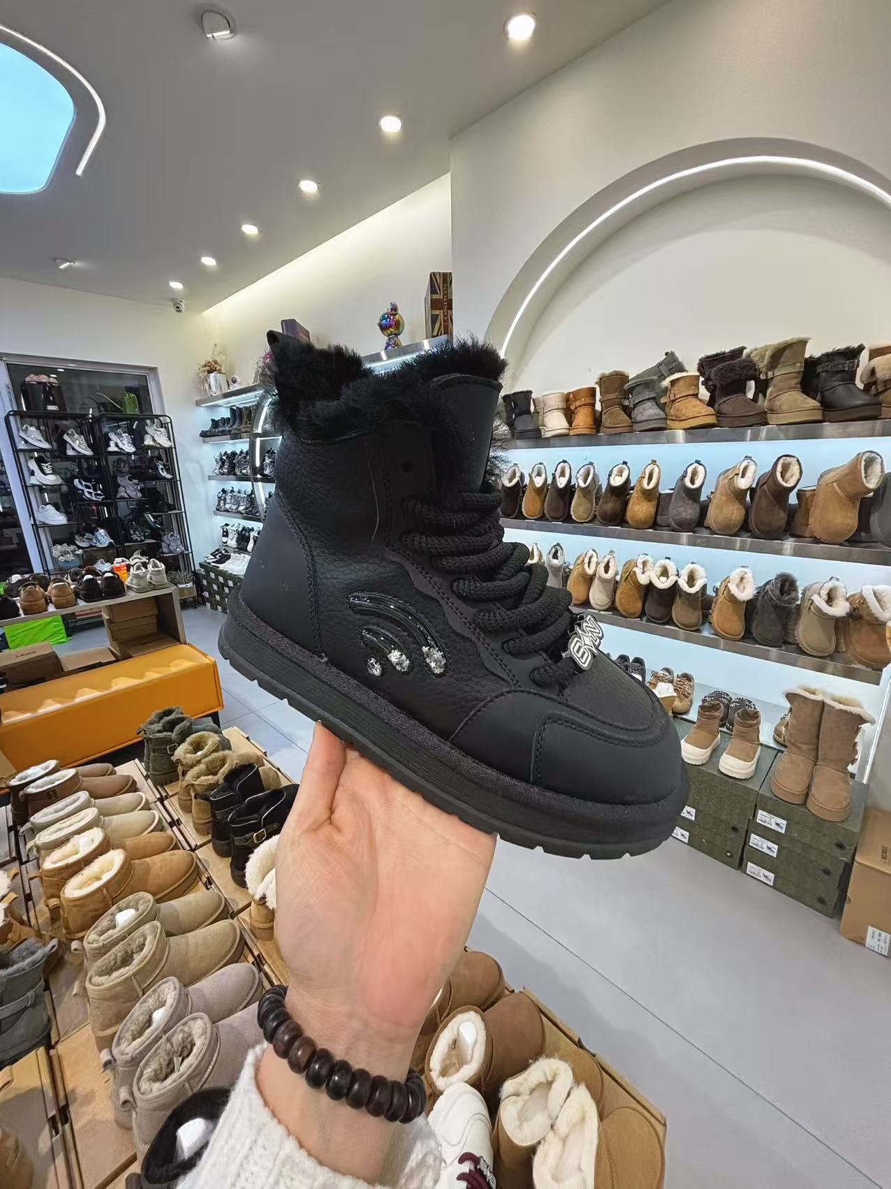  新款休闲加绒加厚 软底防滑雪地靴女棉鞋练5011