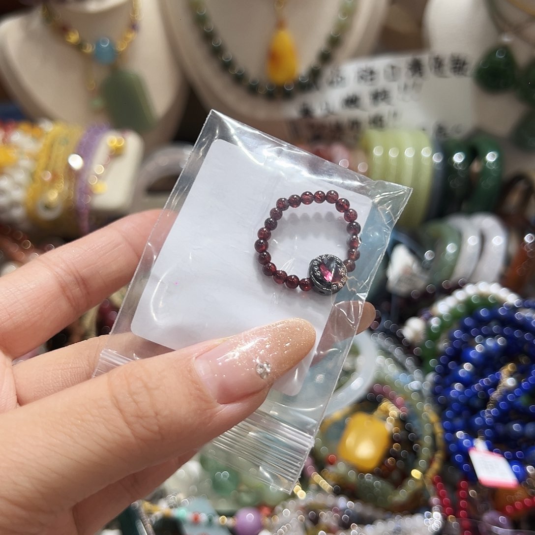 未镶嵌戒指石榴石淘****°