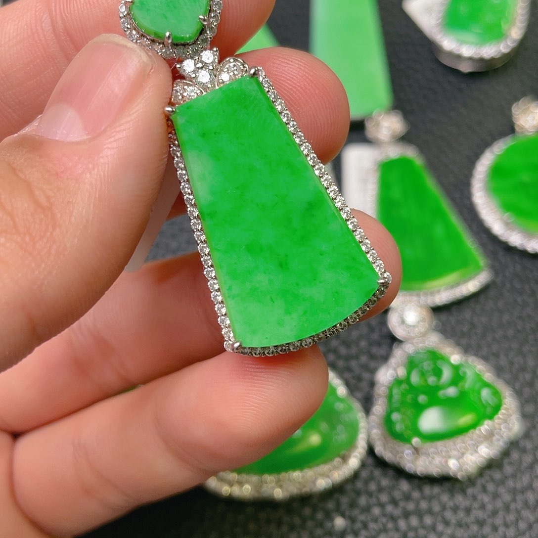 【闪购商品】翡翠吊坠(不含链)银S925镶嵌