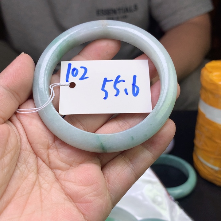 未镶嵌手镯翡翠102