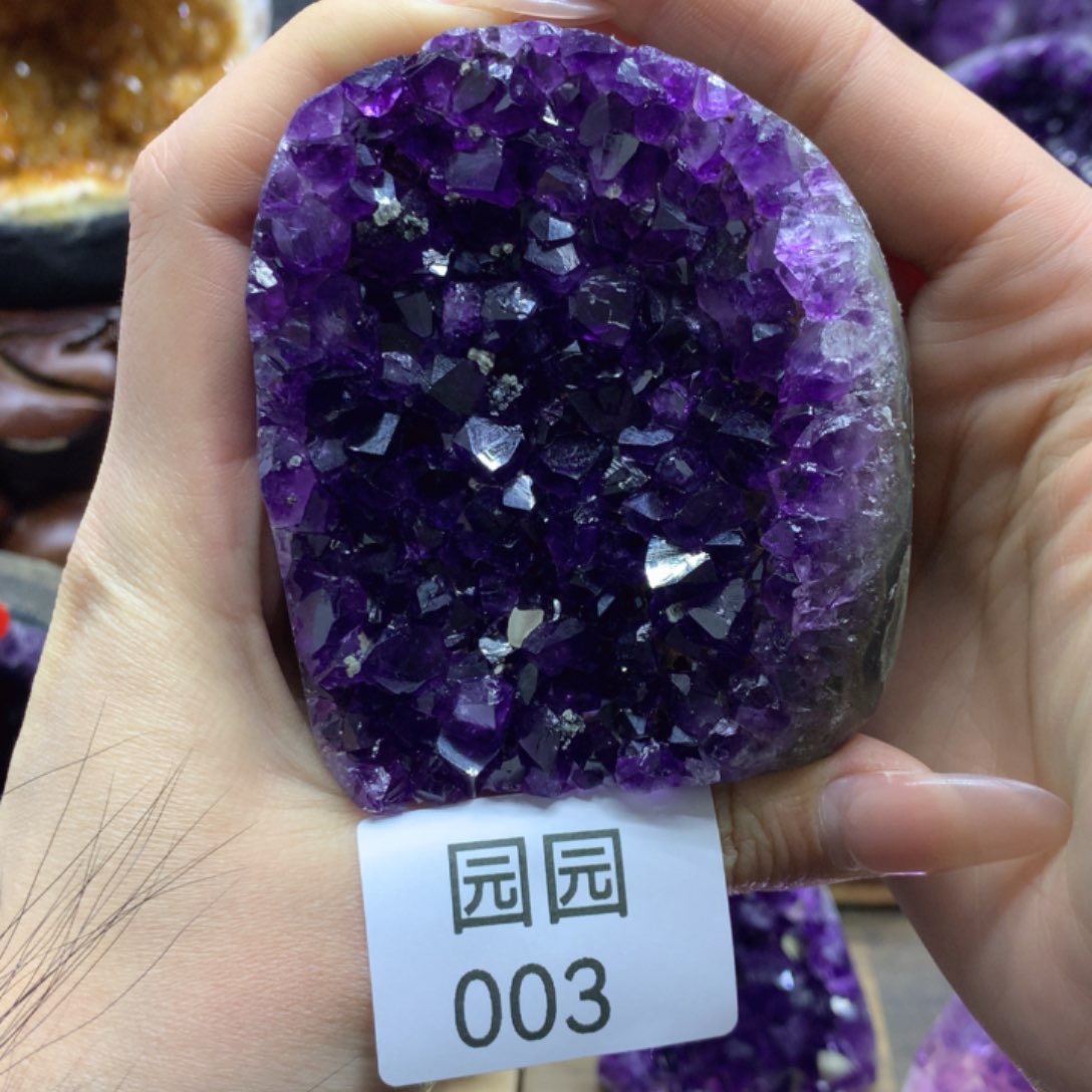 紫晶大型摆件（非配饰）未镶嵌