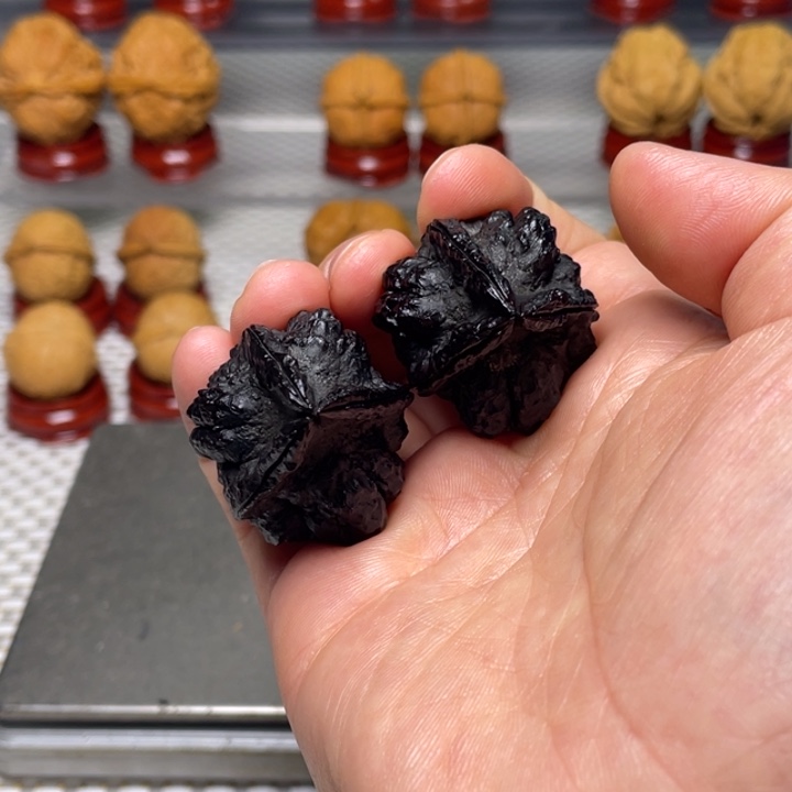 文玩核桃把件5金蟾塔三棱