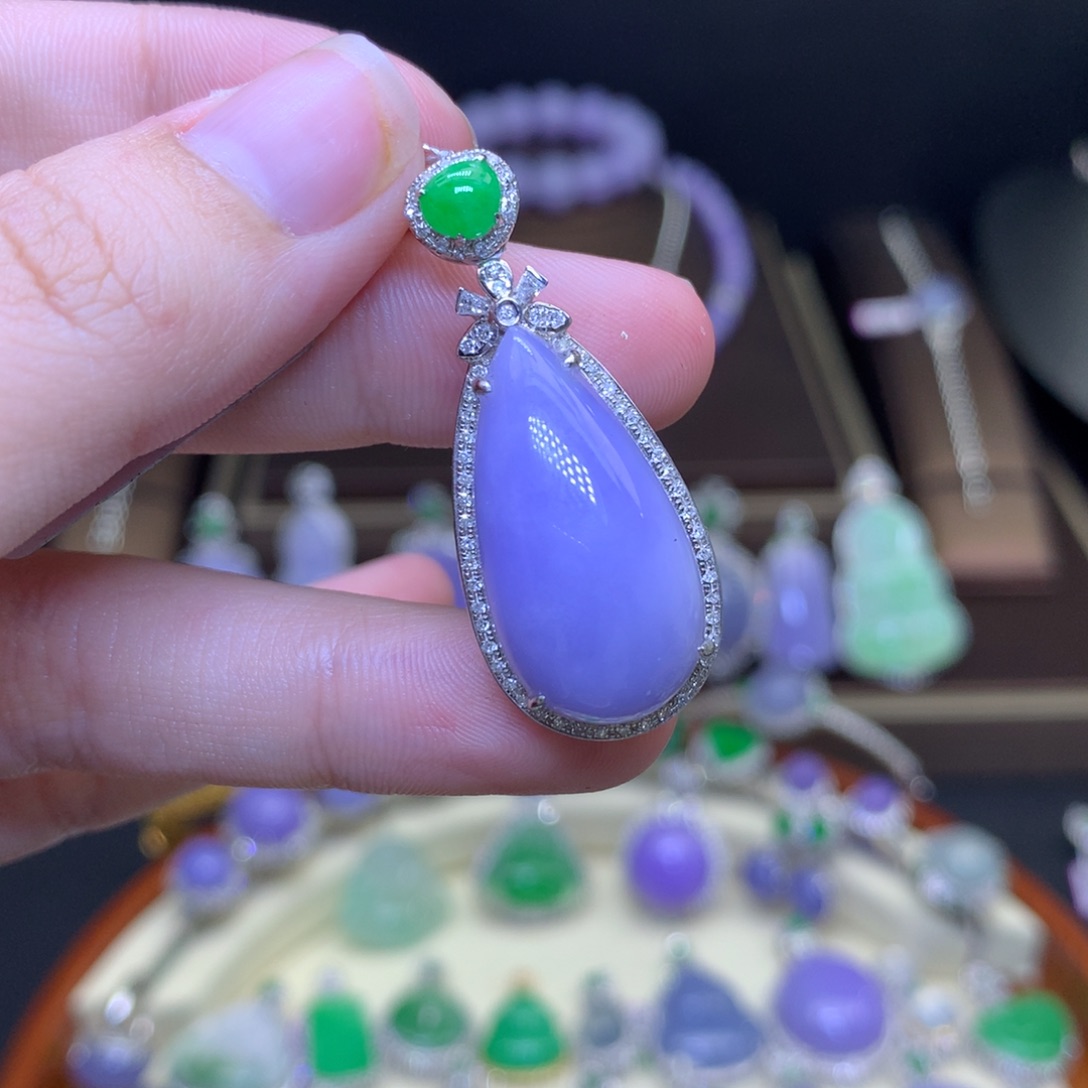 翡翠颈饰18K金镶嵌天然