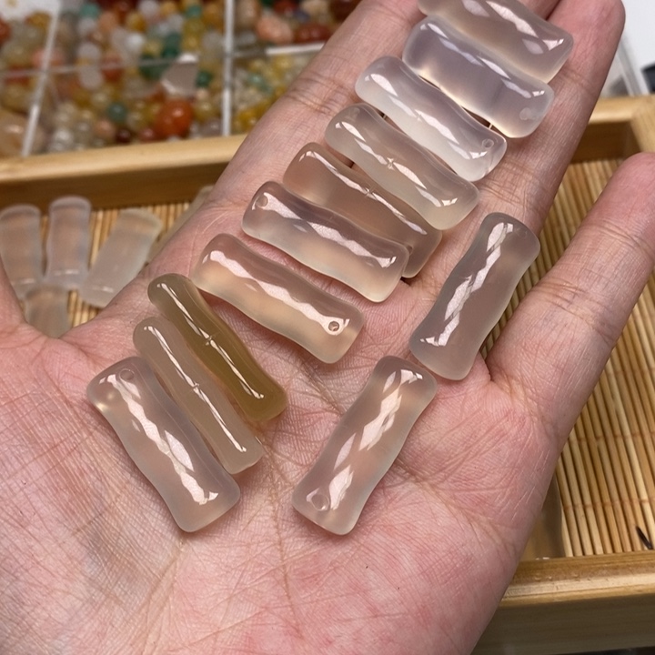 玛瑙/玉髓未镶嵌颈饰5个竹节