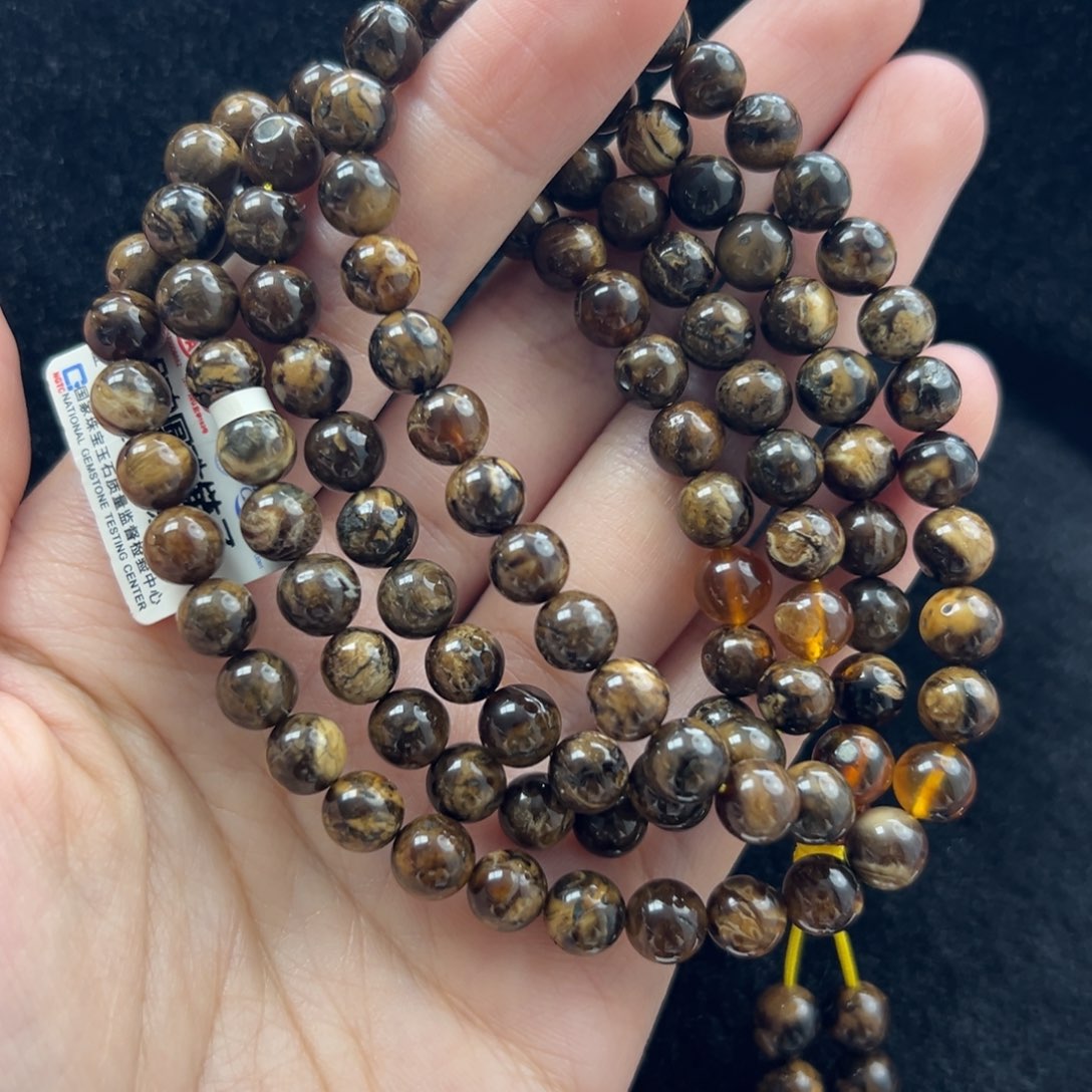 琥珀珠宝奇石未镶嵌