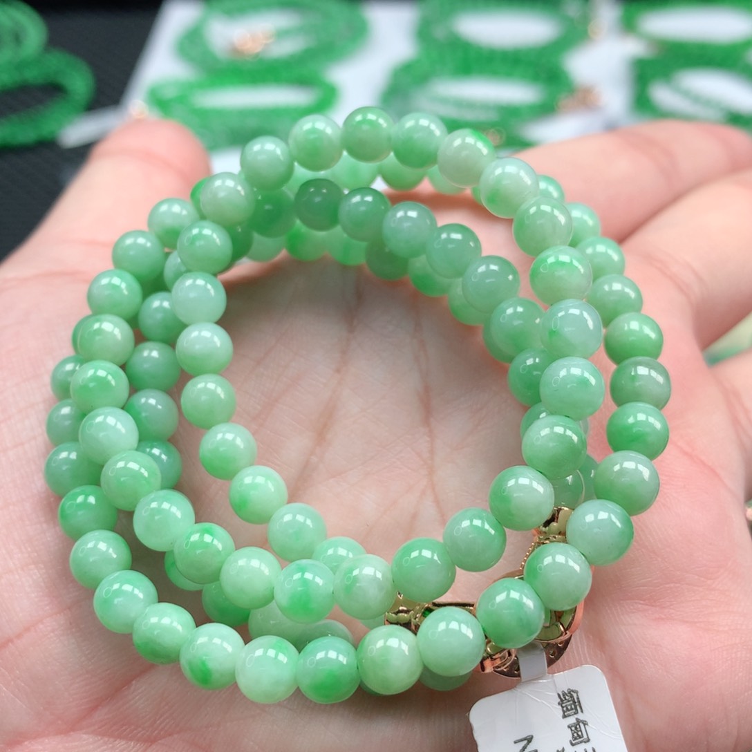 翡翠手链未镶嵌翡翠