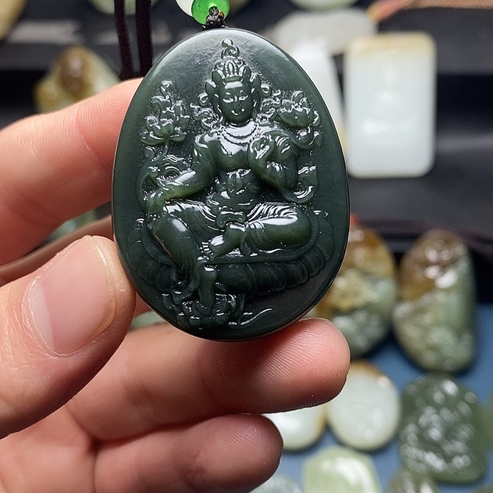 和田玉未镶嵌颈饰