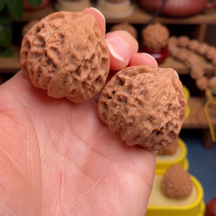 文玩核桃把件血灯笼40