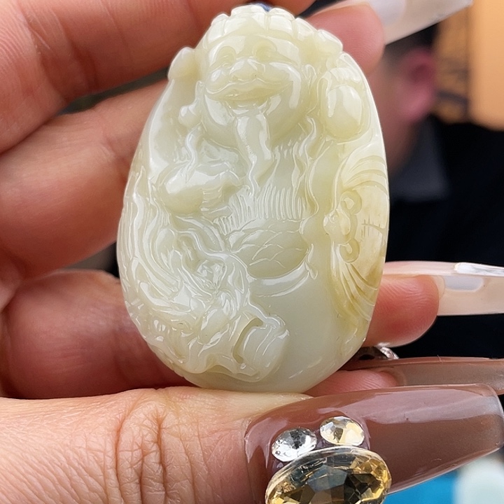 和田玉颈饰未镶嵌