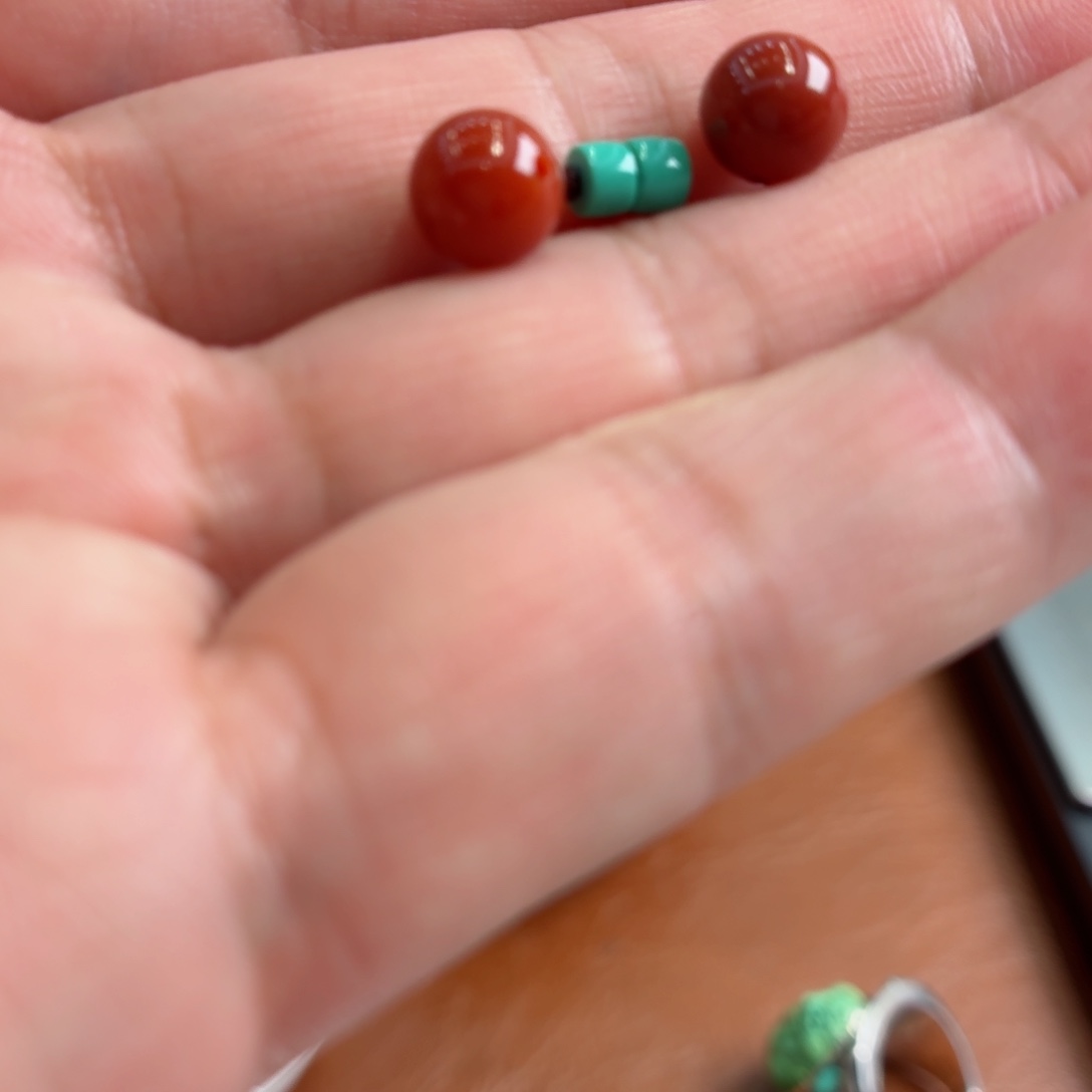 未镶嵌配饰南红玛瑙