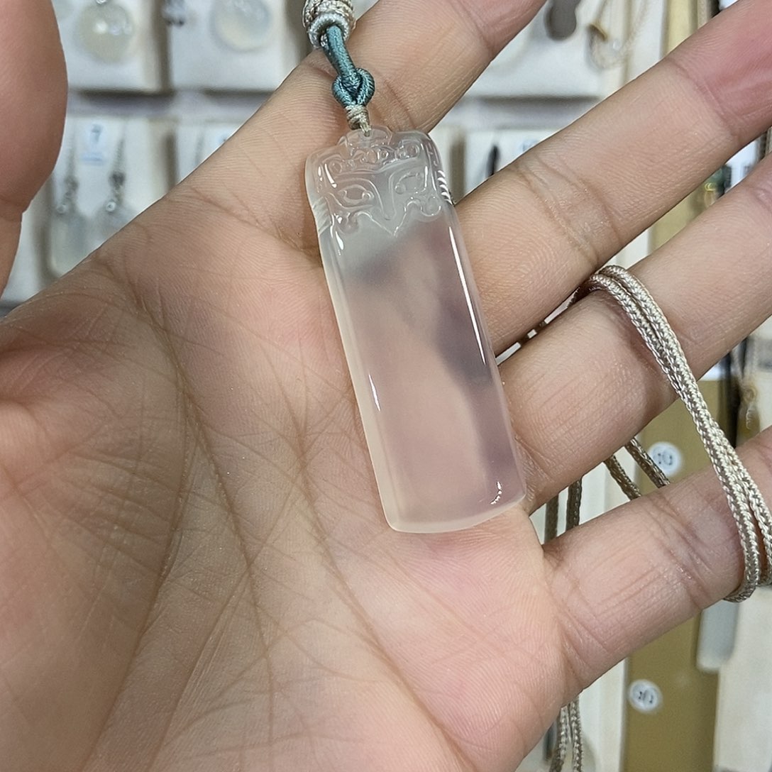 玛瑙/玉髓颈饰未镶嵌奥****奥